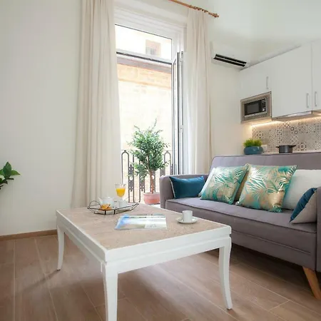 Singularstays Seu Catedral Apartment